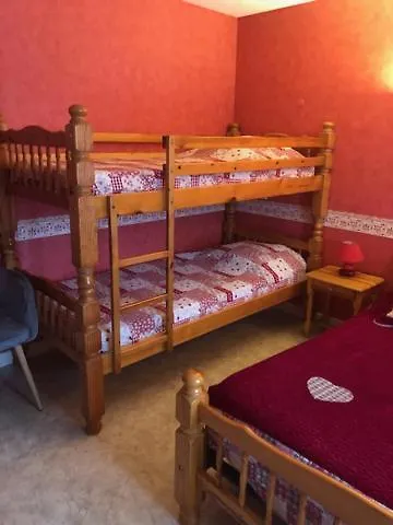 Auberge De La Normandie Junhac 3*,