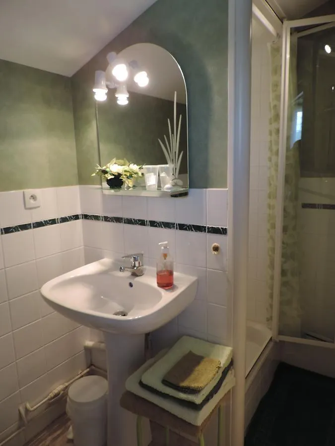 Auberge De La Normandie Junhac Bed & Breakfast